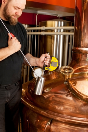 Brewing Begins at Community College: Beer Brewing Training Brewing Begins at Community College: Beer Brewing Training