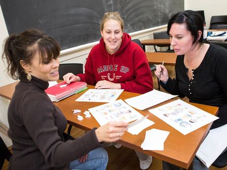 Adult-Friendly Degree Programs at Community College Adult-Friendly Degree Programs at Community College