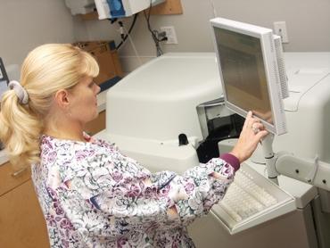 Healthcare Careers: Certified Nursing Assistant