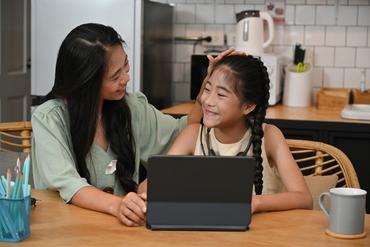 How to Pay for Community College as a Single Parent