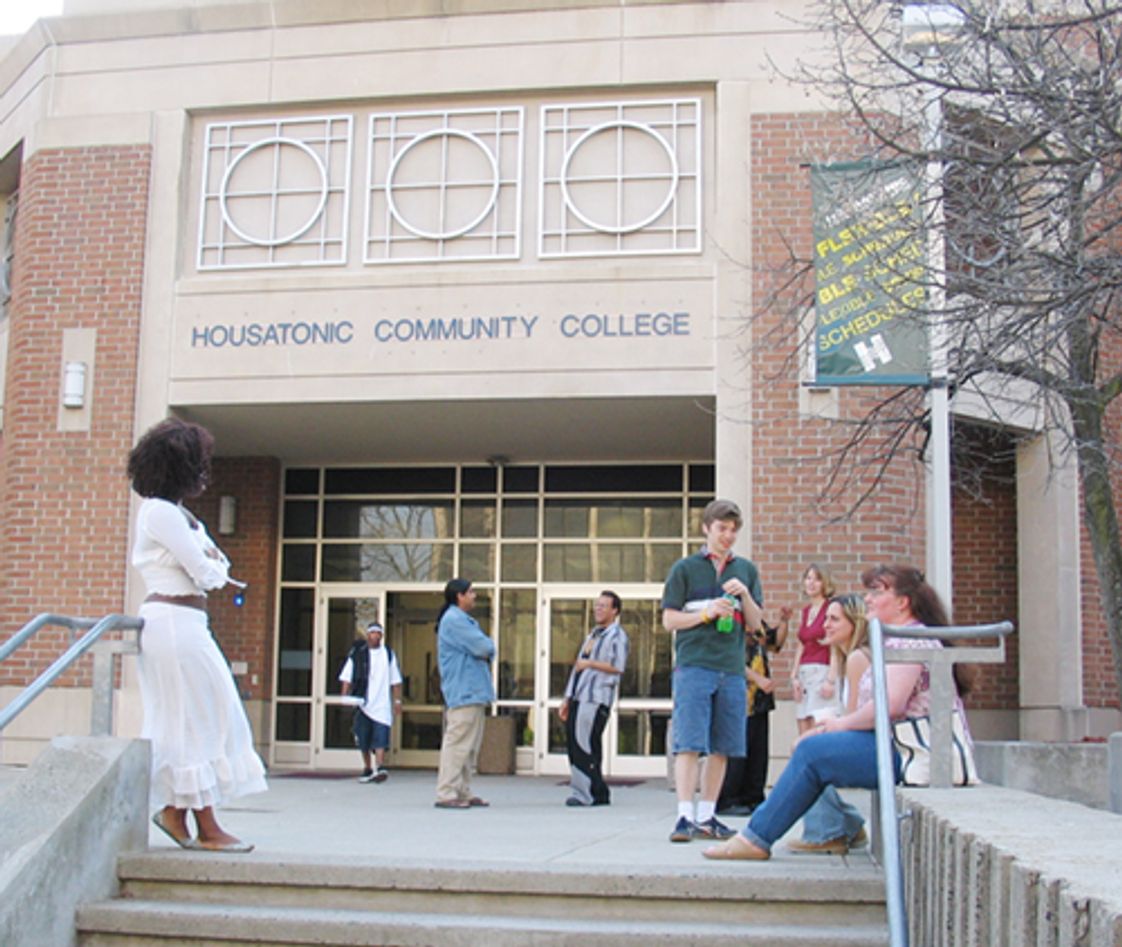 Housatonic Community College Profile (2021) | Bridgeport, CT